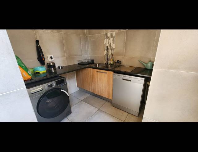 3 BEDROOM CLUSTER FOR SALE IN NORTH RIDING